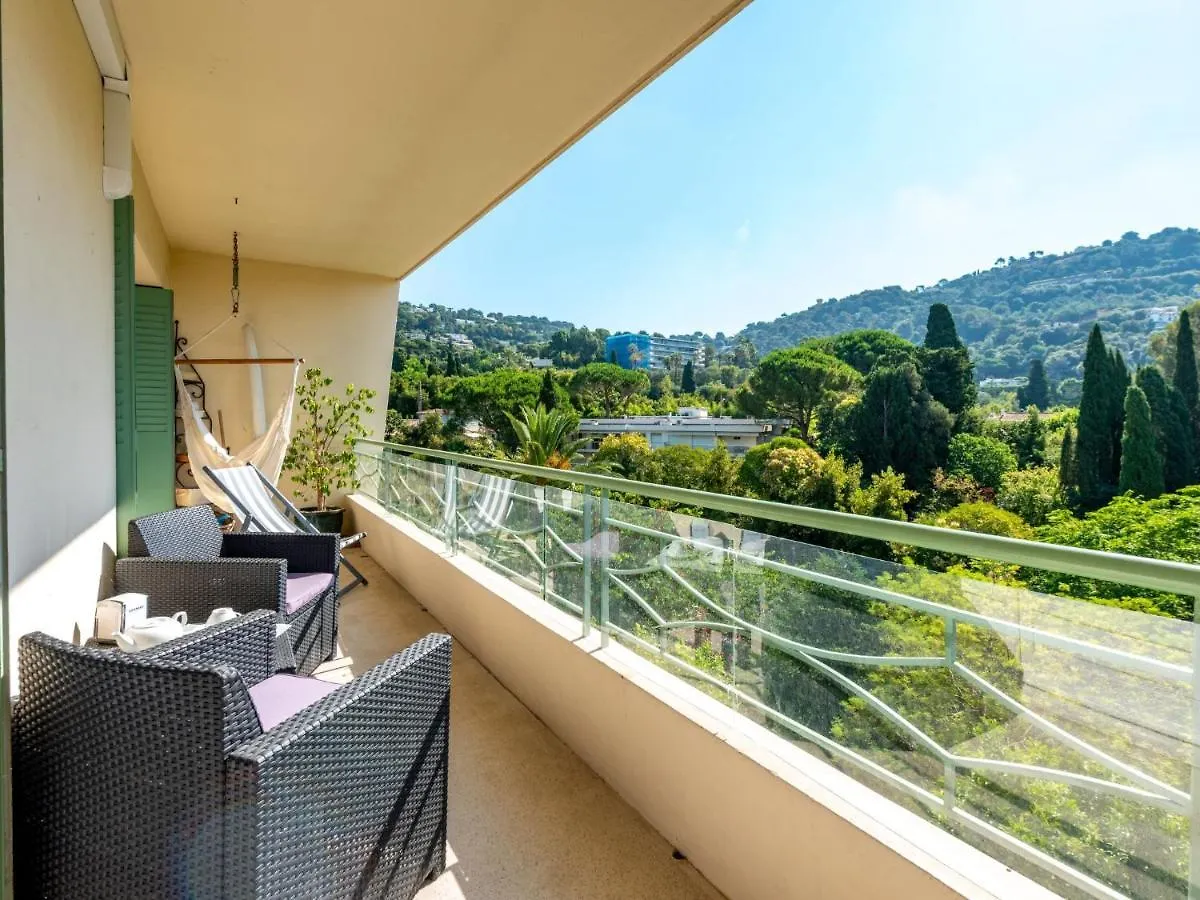 Apartment Le Val Riant By Interhome Cannes França