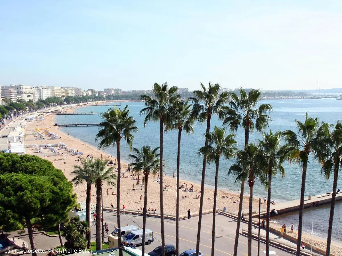 Apartment Le Val Riant By Interhome Cannes França