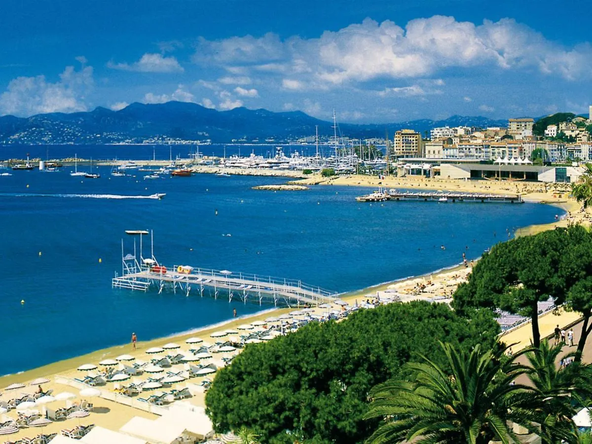 Apartment Le Val Riant By Interhome Cannes